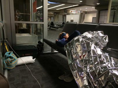 flight_airport_bed