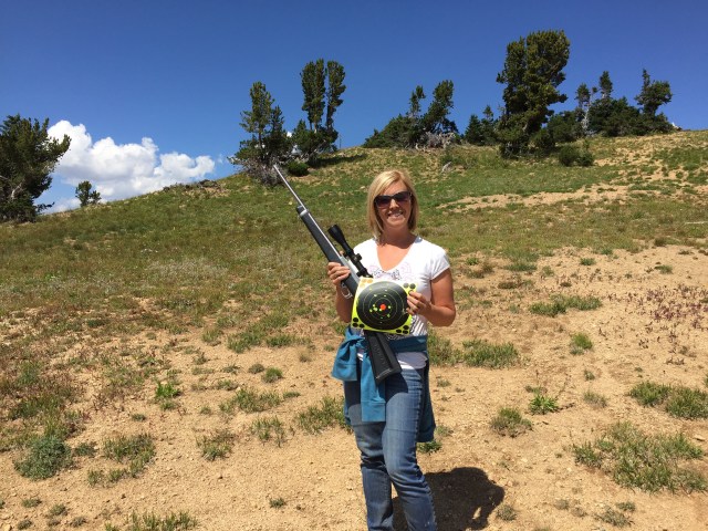 Manina target shooting
